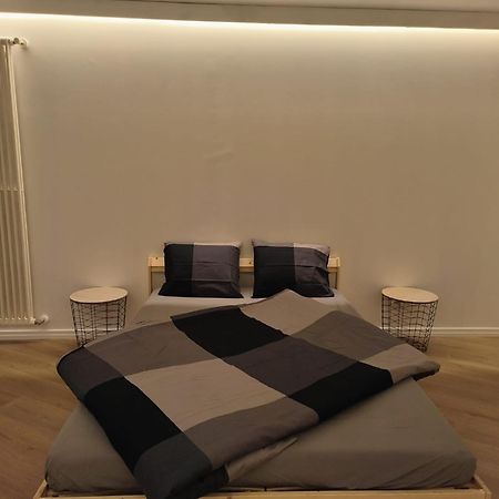 Palm Beach Loft Bissone Dış mekan fotoğraf